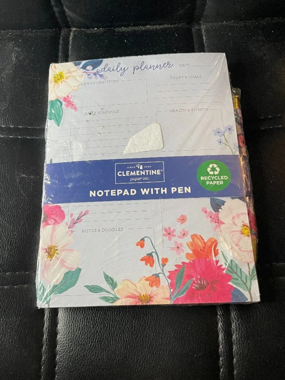 Clementine Daily Planner Notepad with Pen-NWT